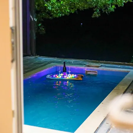 Private Pool, 1 Bedroom River View Villa *