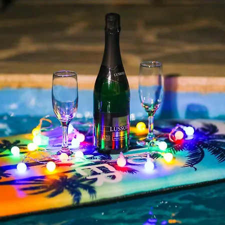 Villa Riverside Private Pool&halal